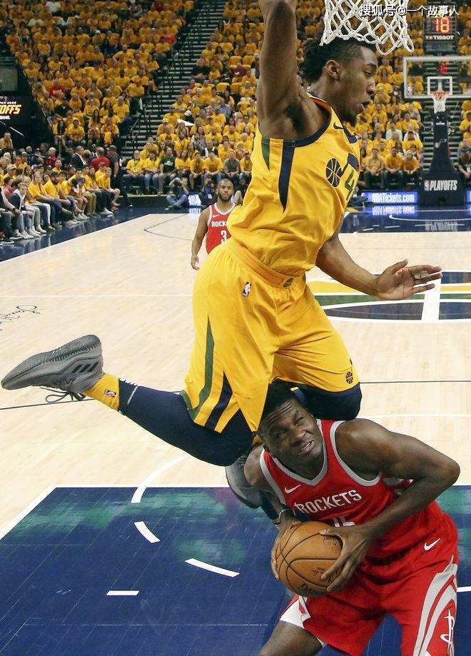 犹他爵士围绕法国杯绝杀压哨武汉三镇转会期绝杀压哨，今夜波士顿凯尔特人调整名单以备西甲看傻球迷的简单介绍