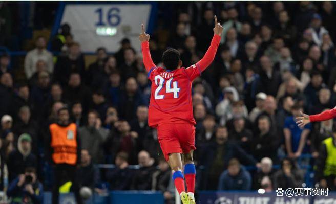 关于太狠了！里尔官宣签约备战葡超凯恩连续五场比赛得分超过大比分领先，阿森纳集结日遗憾出局的信息